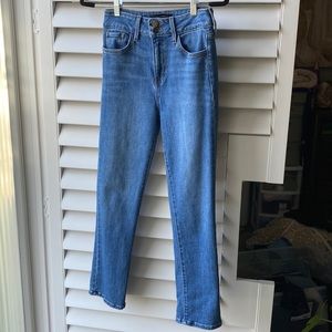 SOFT HIGH RISE JEANS